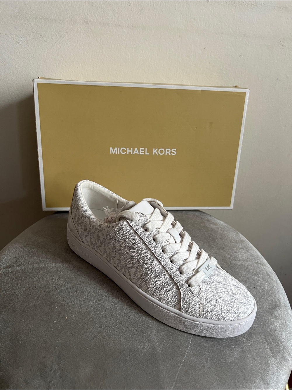 Michael Kors Ivory/White Signature Logo Low-Top Sneakers